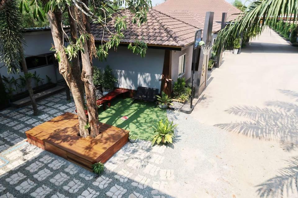 Golden House Hotel Sakaeo Szakeo Kültér fotó